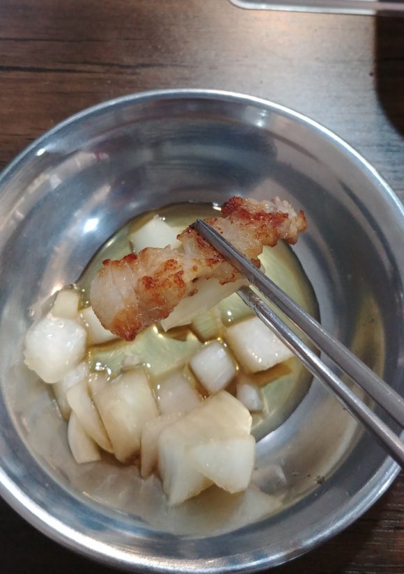 꽃피는꽃삼겹 이미지
