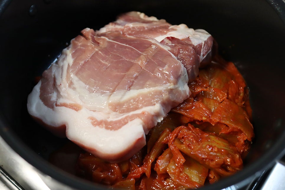 가야 생고기 김치찌개 이미지