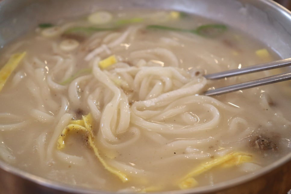 청와삼대칼국수 이미지