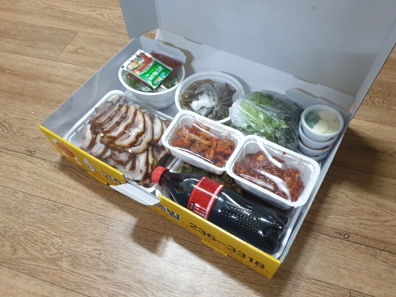 고향족발 이미지