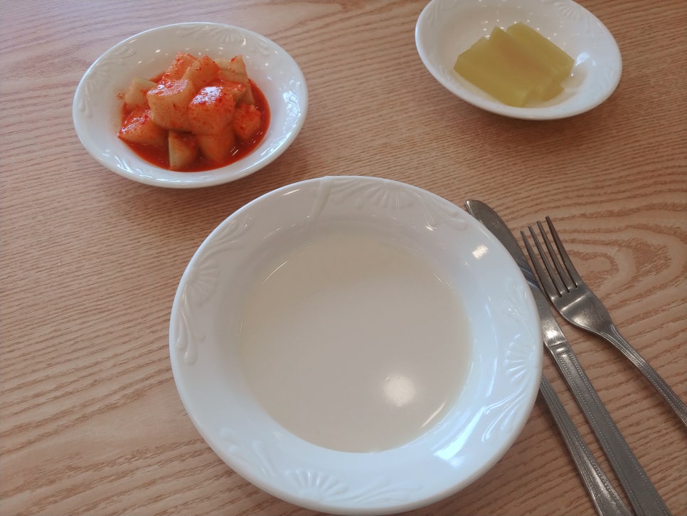 아줌마돈까스 이미지