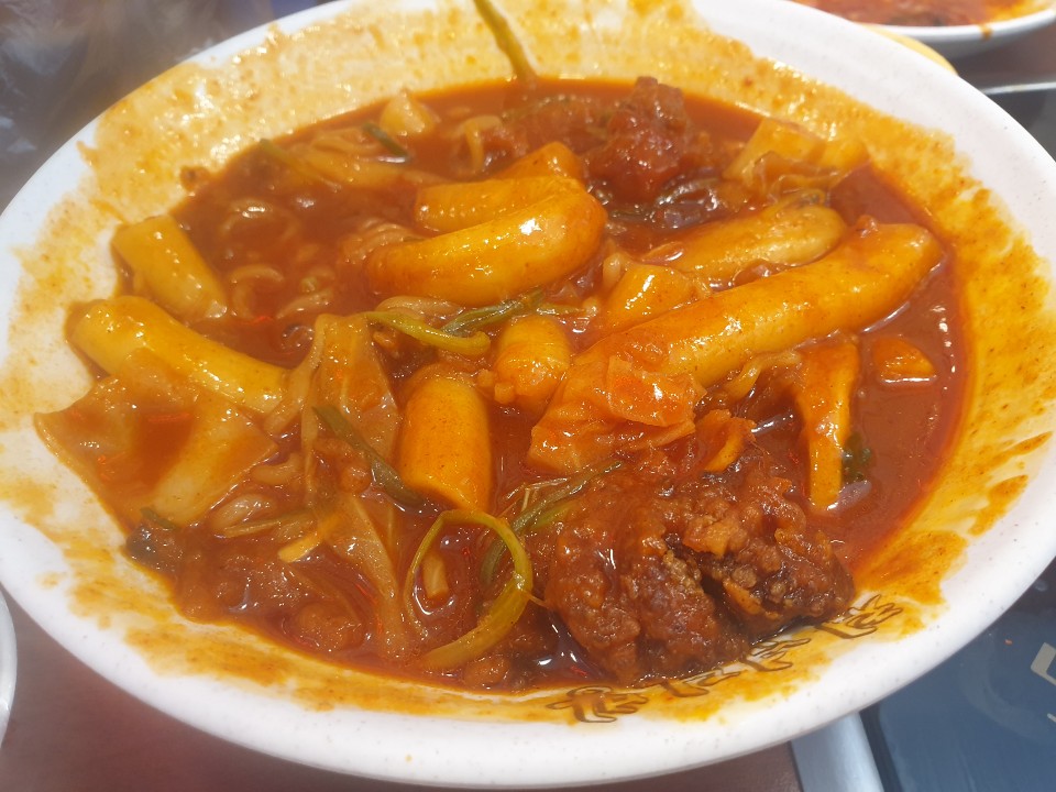 청년떡볶이 이미지