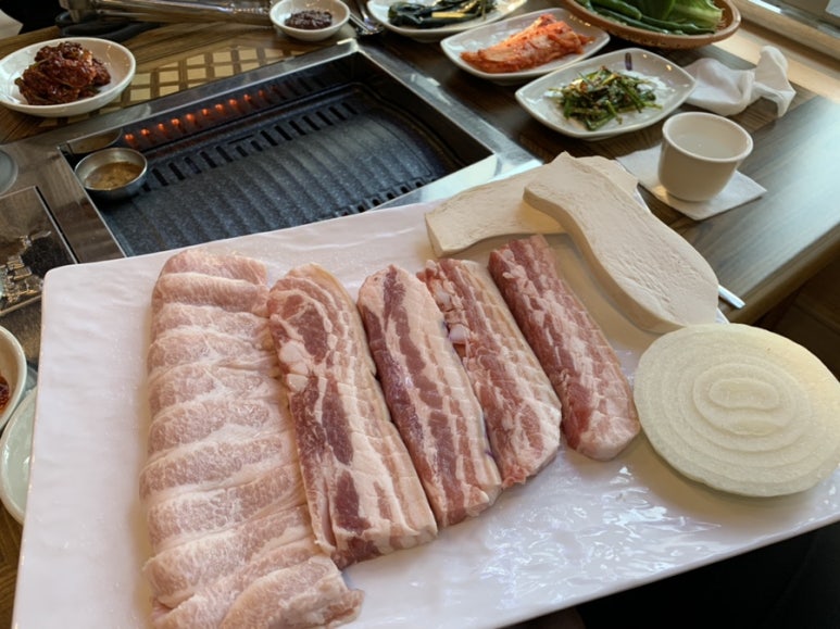 불타는도야지 이미지