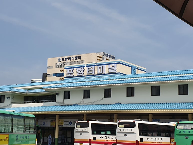 건쑥우쿨렐레 이미지