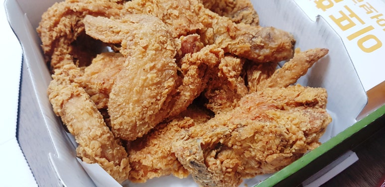 투가이즈치킨앤피자 이미지