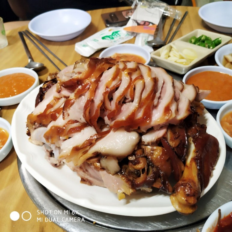장수한방왕족발 이미지