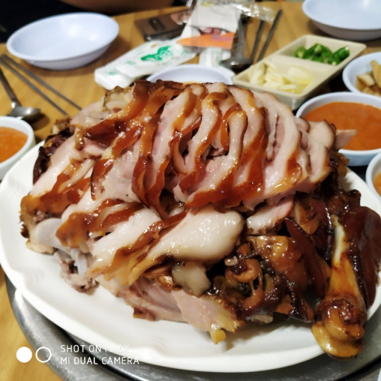 장수한방왕족발 이미지