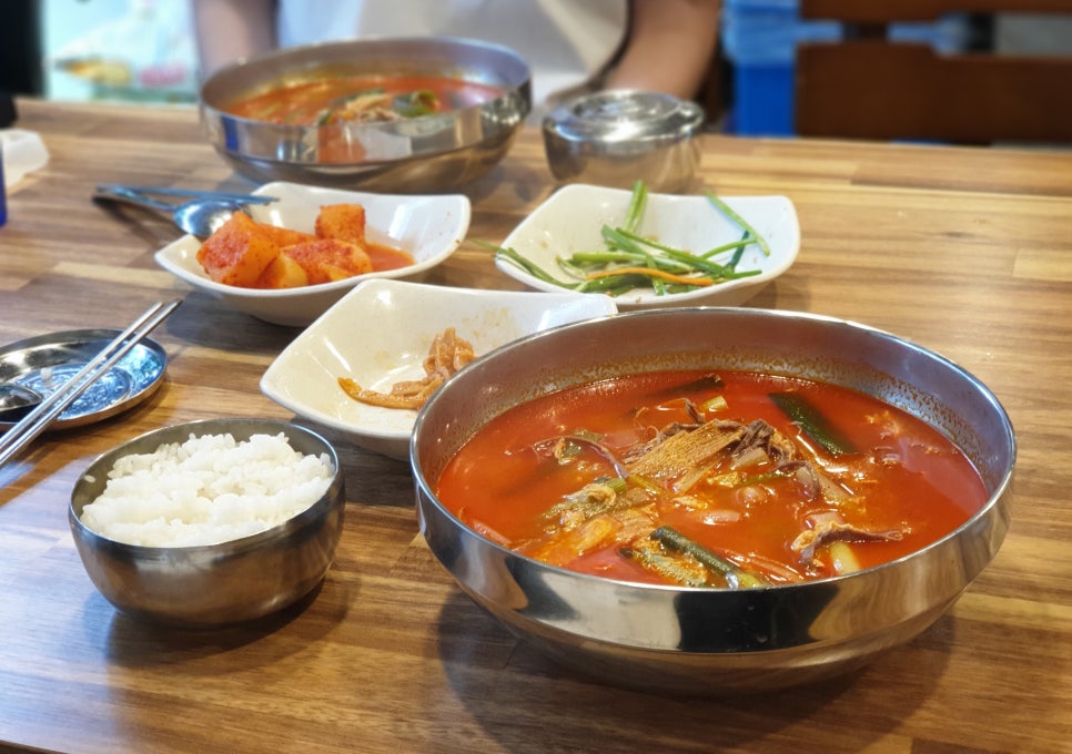 명품전통육개장 이미지