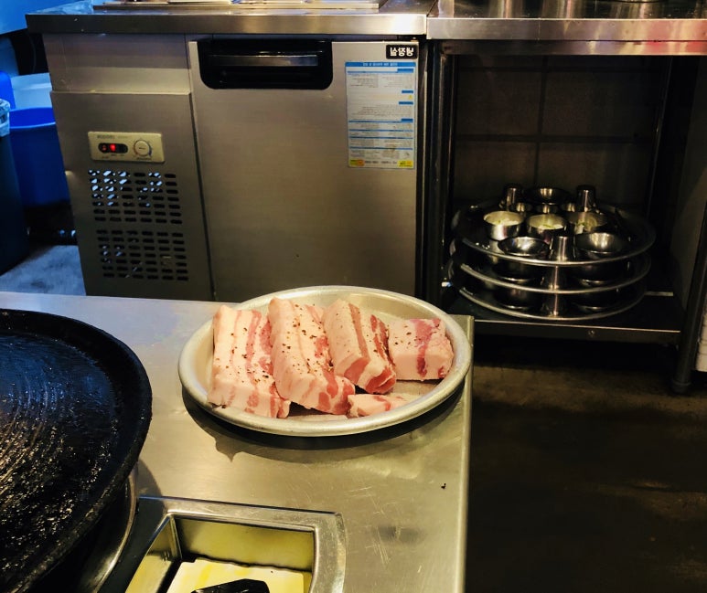 우람한삼겹살 이미지