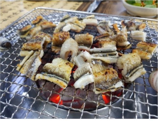 바다돌장어구이 이미지