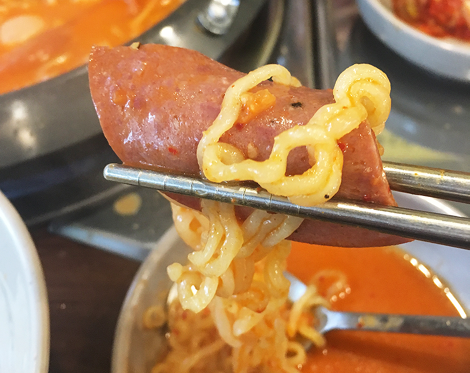 부대찌개VS삼겹살해뜰면 이미지