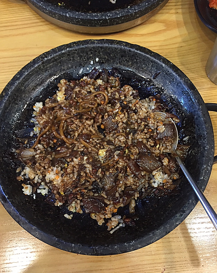 반곡 돌위에 짜장 이미지