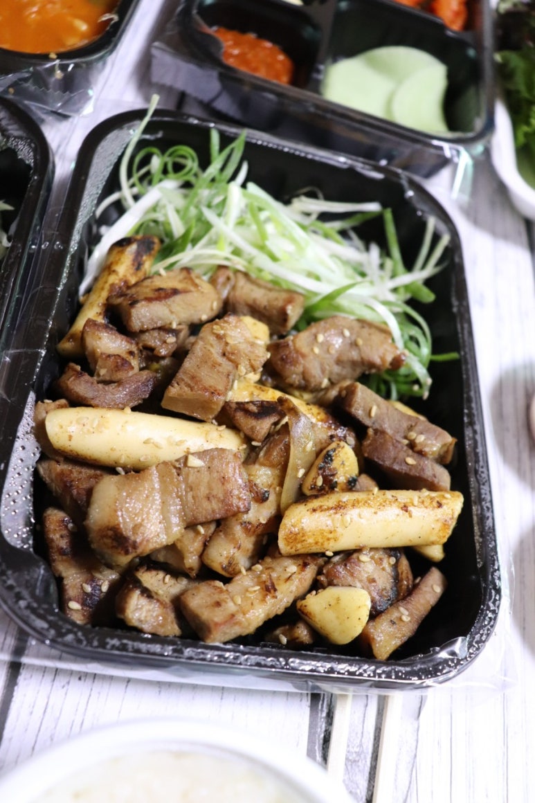 돈되지삼겹 이미지