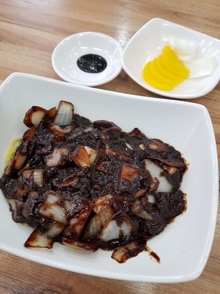 옛날짜장 이미지