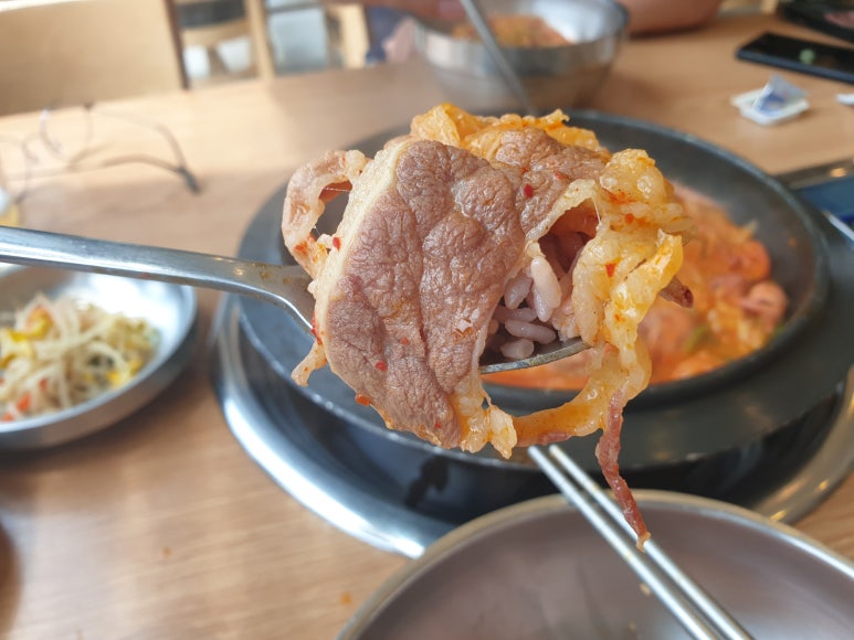 엉클 부대찌개 이미지