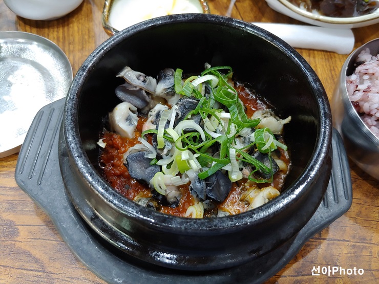 우렁쌈밥 이미지