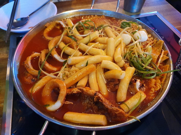 떡볶이&감자튀김 이미지