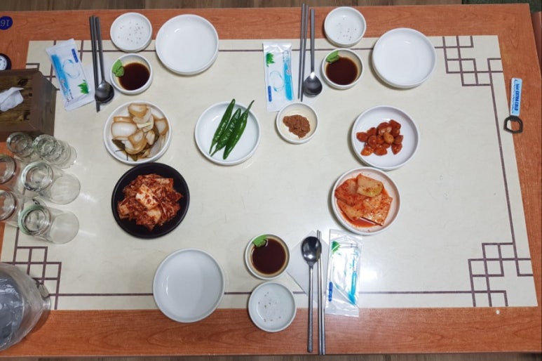 제1능이버섯백숙과능이생국수 이미지