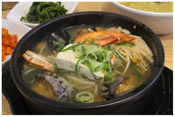 경주전복해물뚝배기 이미지