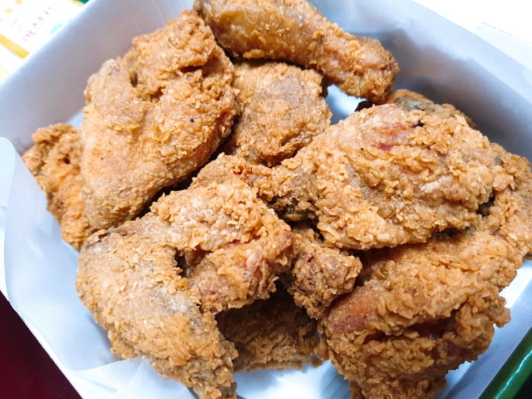 투가이즈치킨앤피자 이미지