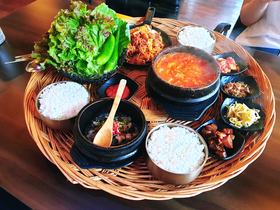 청년만두 이미지