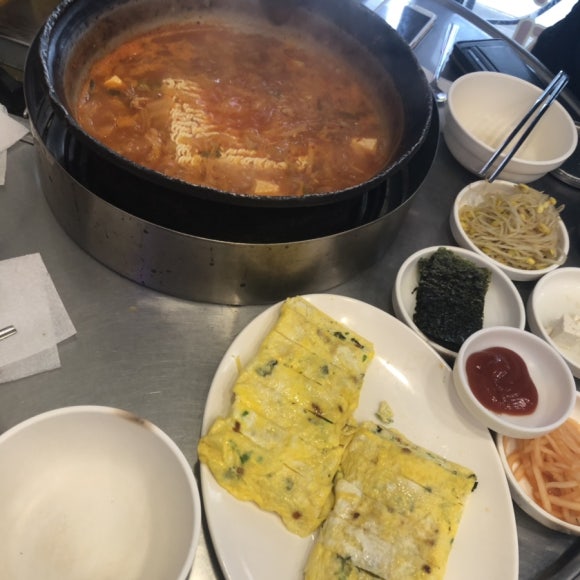 명동찌개마을(수원점) 이미지