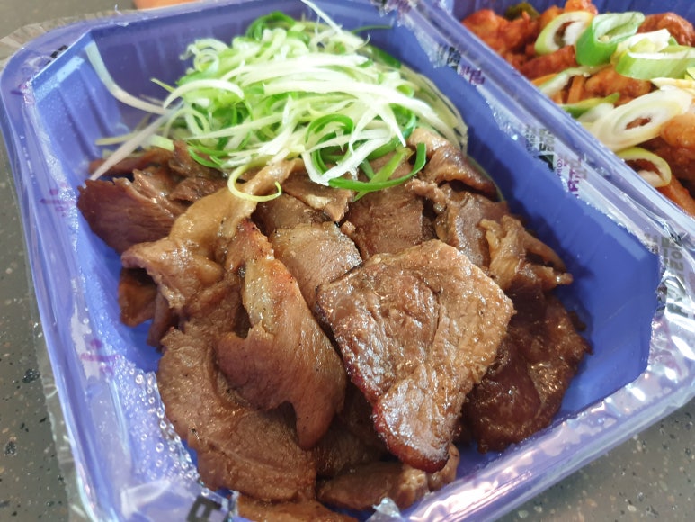 꼬꼬방집으로삼겹 이미지