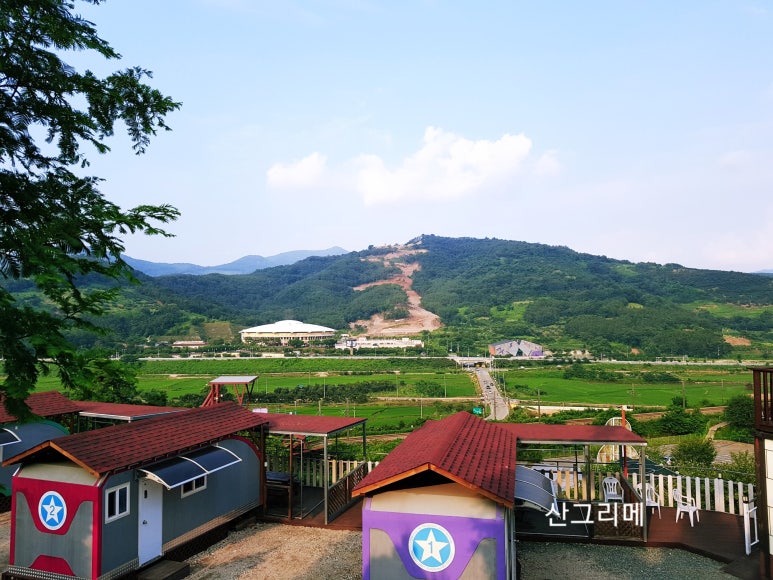 청도 프로방스카라반 캠핑카펜션 이미지