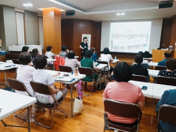 한국시니어교육연구원 이미지