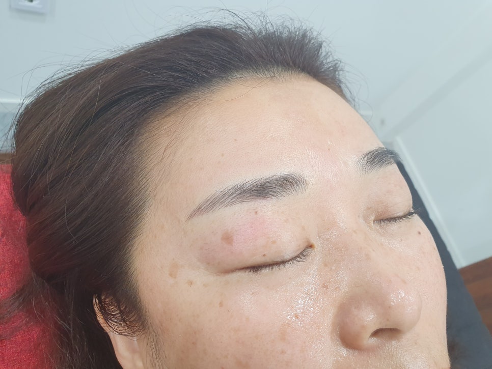 미스터브로우 이미지
