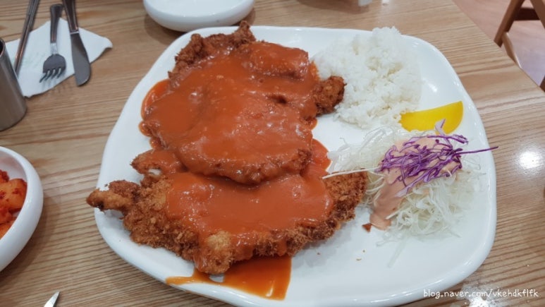박용채의대박터진돈까스 이미지