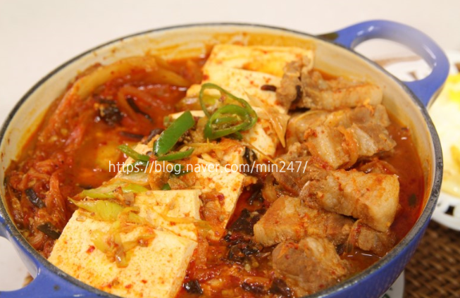 김치찌개 이미지