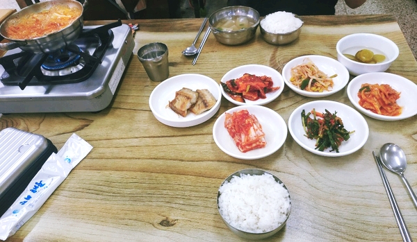 곰기사 식당 이미지
