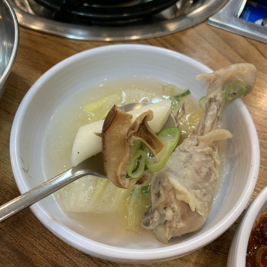 삼방초닭한마리칼국수 이미지