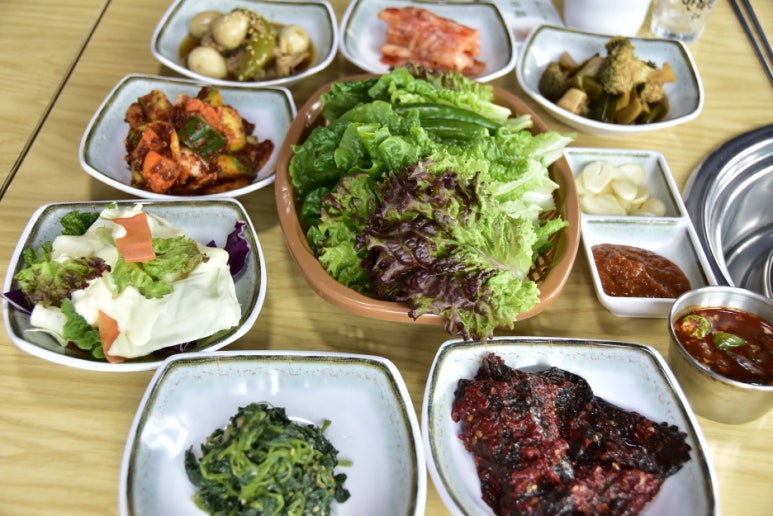 쌍둥이돼지꿈 이미지