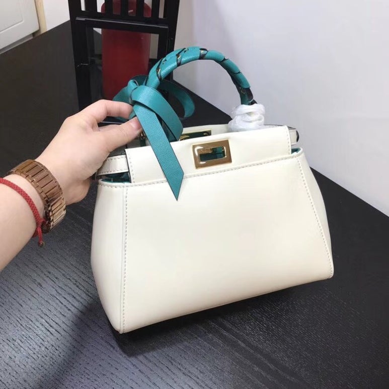 피카부 이미지