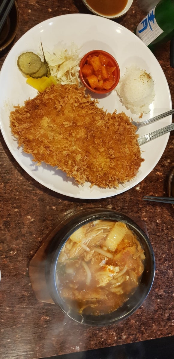 홍대앞왕동까스 이미지