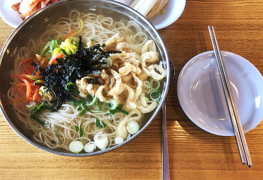 망향비빔국수 이미지