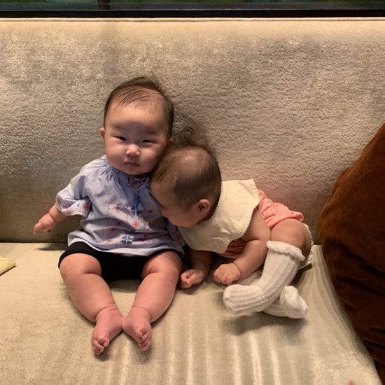 여름 카페라운지 이미지