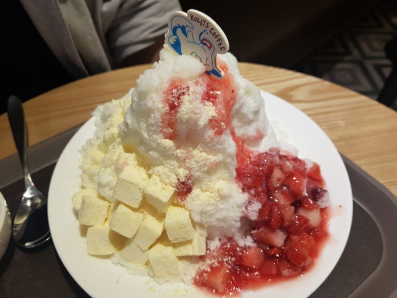 할리스 신촌점 이미지
