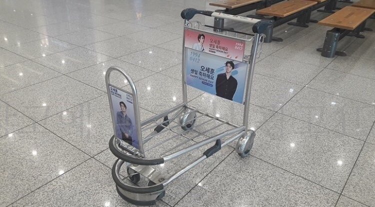 원색광고 이미지