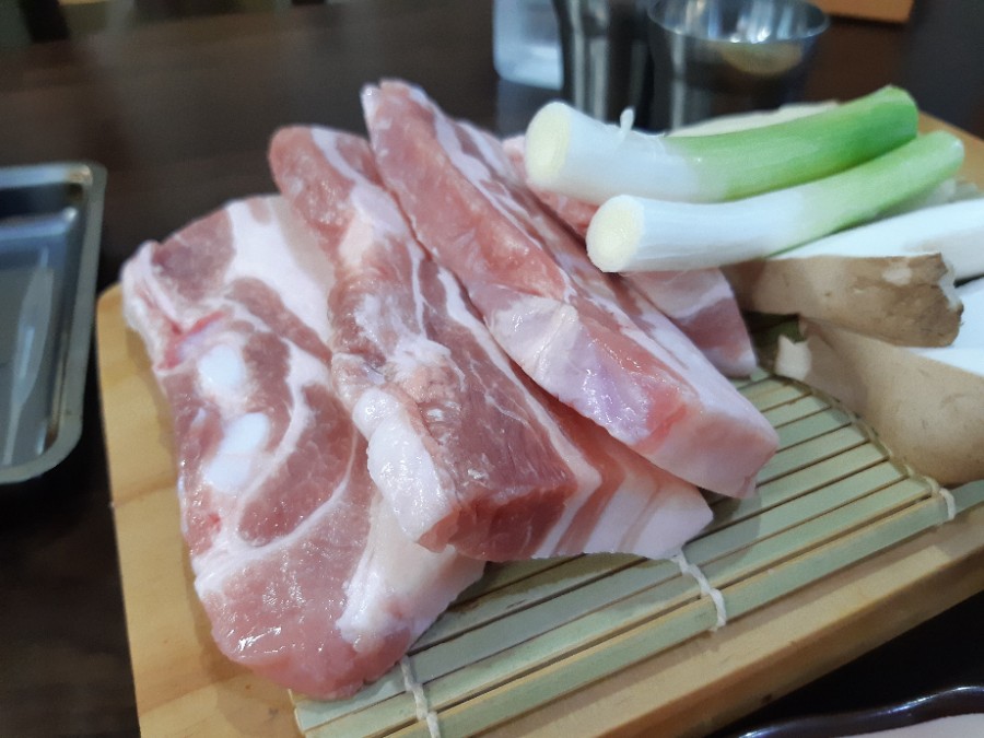 자매삼겹살 이미지