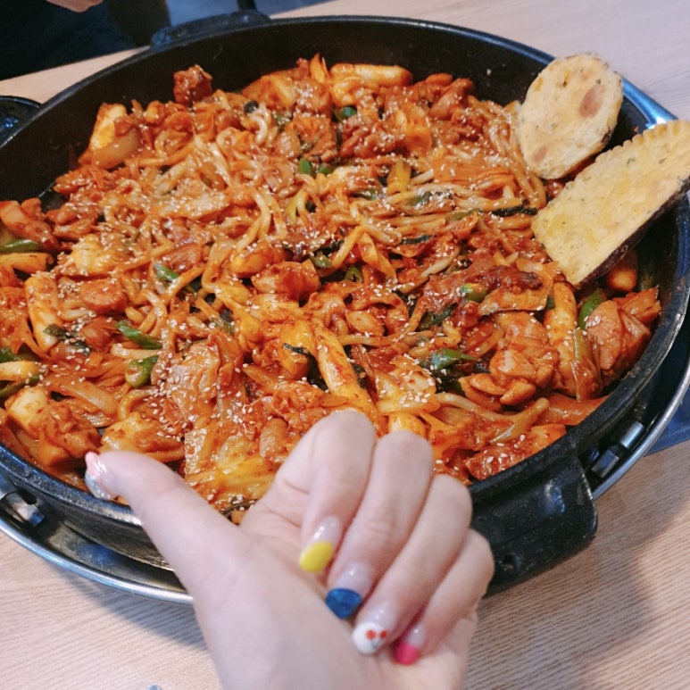 홍춘천치즈닭갈비 이미지