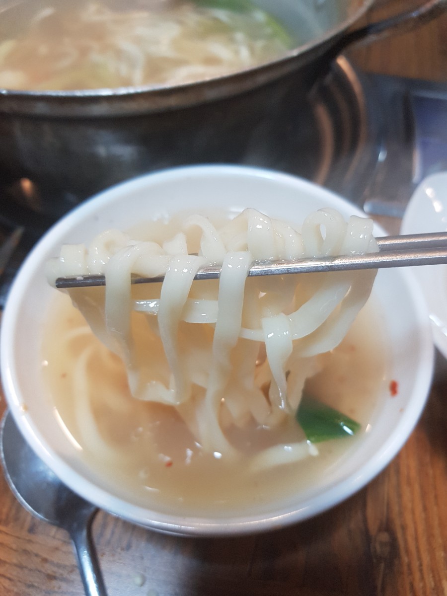 엄마손해물손칼국수 이미지