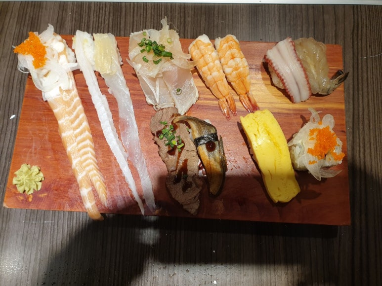 긴꼬리초밥 이미지