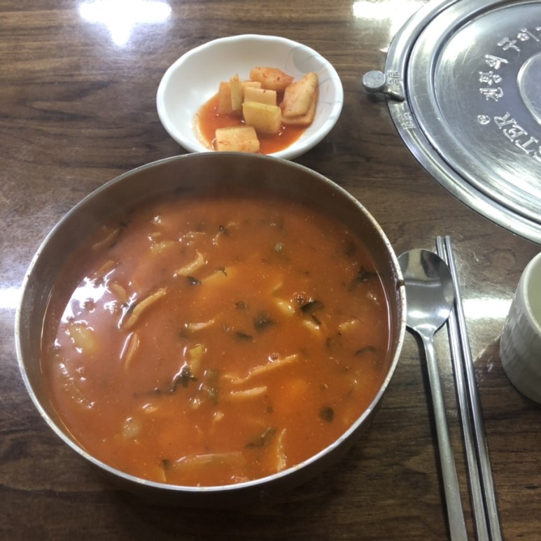 매운수제비 이미지