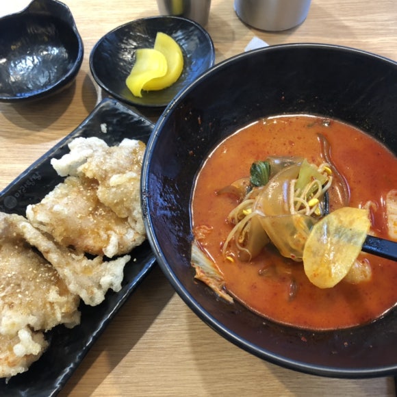 빨강홍 이미지