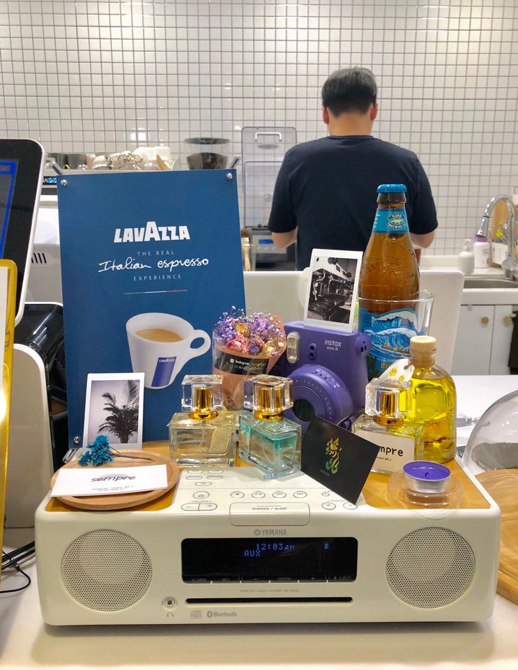 카페셈프레 이미지