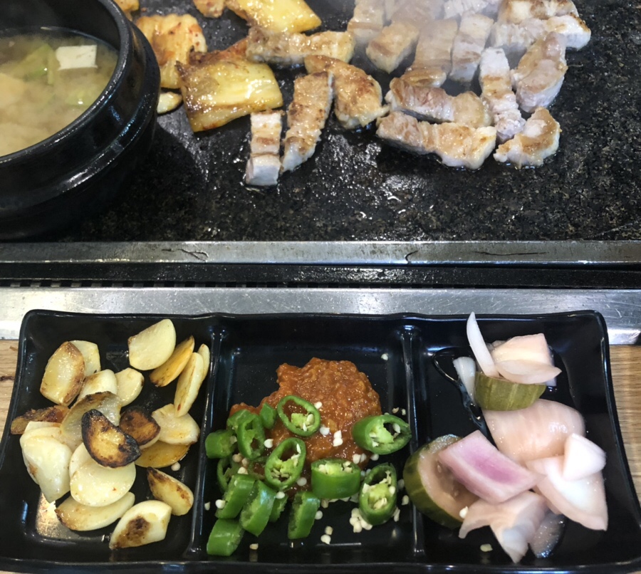 참숯돌판구이 이미지