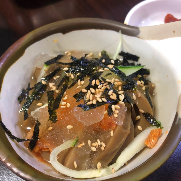 시끌시끌돼지들 이미지